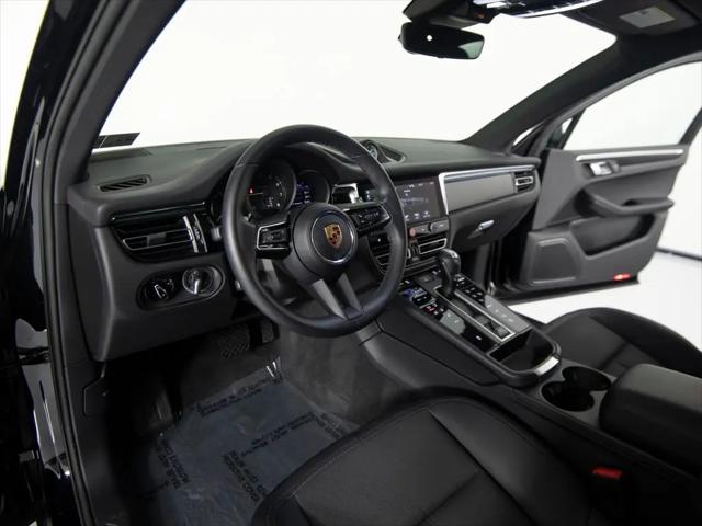 2025 Porsche Macan Macan