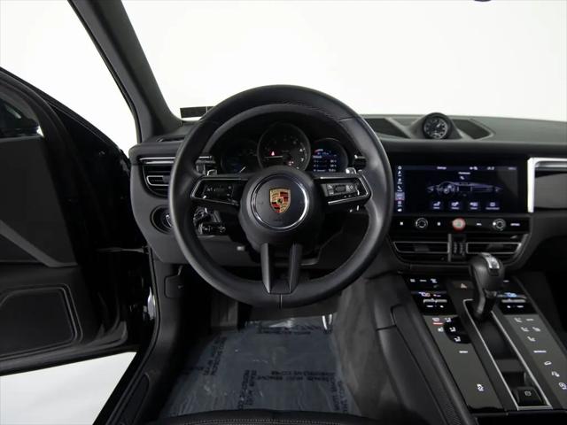 2025 Porsche Macan Macan