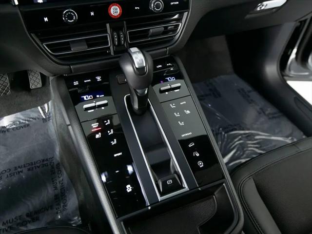 2025 Porsche Macan Macan