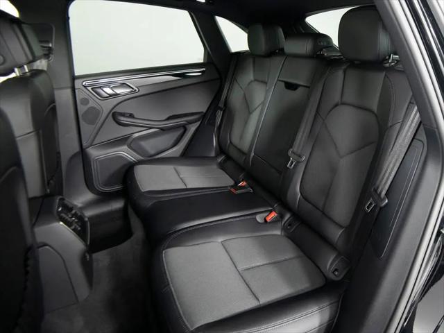 2025 Porsche Macan Macan
