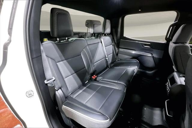 2026 GMC Sierra Standard Range Elevation