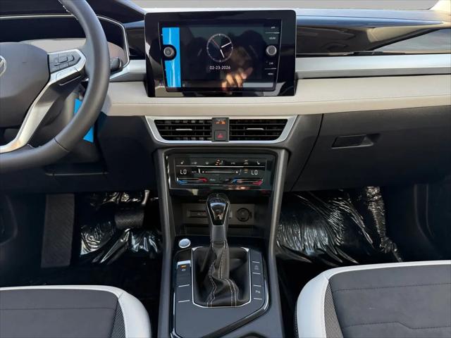 2026 Volkswagen Taos SE