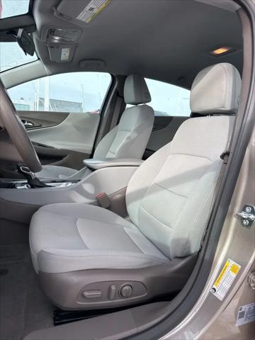 2022 Chevrolet Malibu FWD 1FL