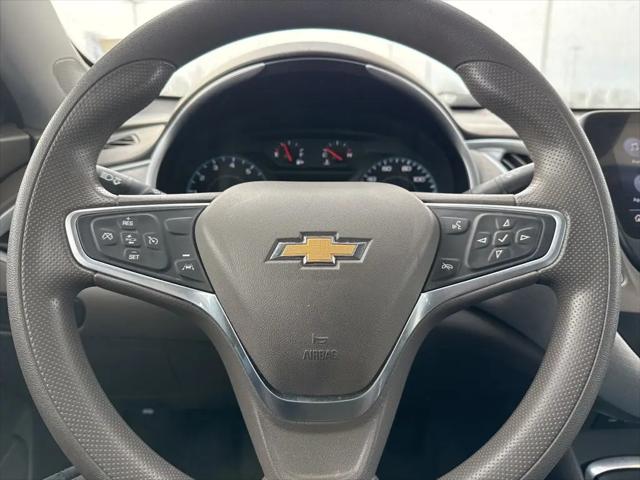 2022 Chevrolet Malibu FWD 1FL