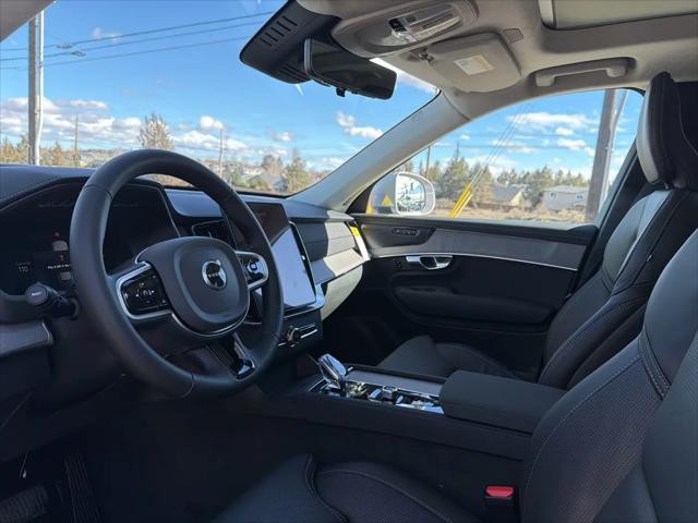 2026 Volvo XC90 Plug-In Hybrid Ultra, T8 AWD, Electric/Gasoline, Bright, 7 Seats
