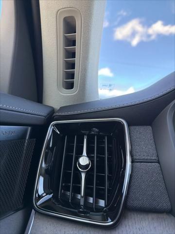 2026 Volvo XC90 Plug-In Hybrid Ultra, T8 AWD, Electric/Gasoline, Bright, 7 Seats