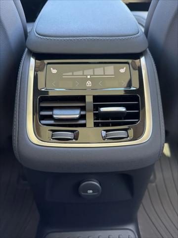 2026 Volvo XC90 Plug-In Hybrid Ultra, T8 AWD, Electric/Gasoline, Bright, 7 Seats