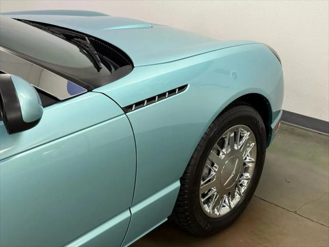 2002 Ford Thunderbird Deluxe