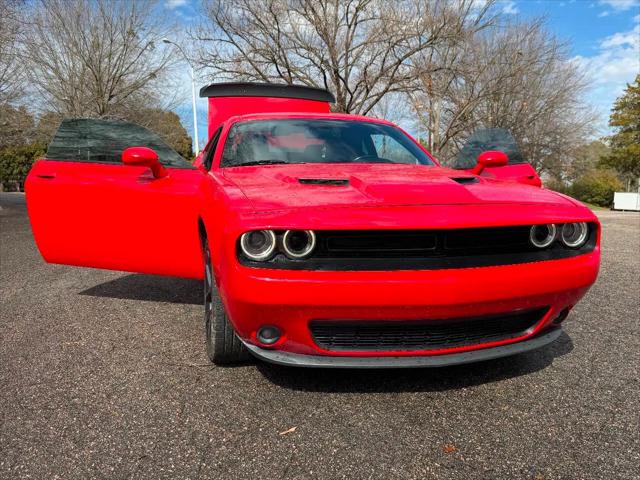 2021 Dodge Challenger SXT