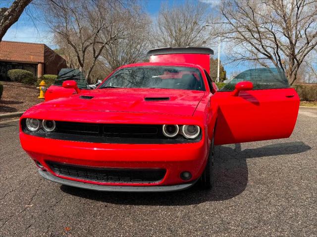 2021 Dodge Challenger SXT