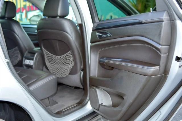 2013 Cadillac SRX Standard
