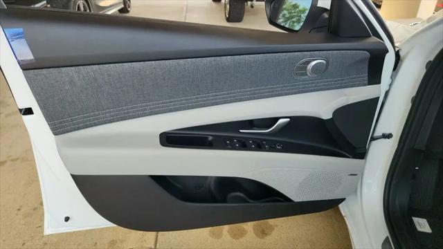 2026 Hyundai Elantra Hybrid Limited