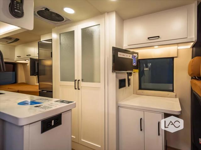2023 Mercedes-Benz Sprinter 3500XD High Roof 4-Cyl Diesel HO