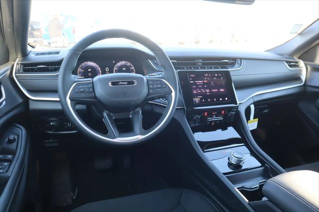 2026 Jeep Grand Cherokee Altitude 4x4