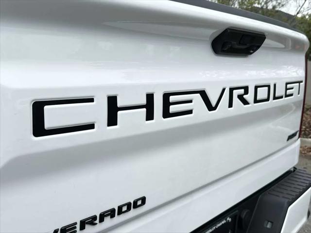 2026 Chevrolet Silverado 1500 4WD Crew Cab Short Bed RST