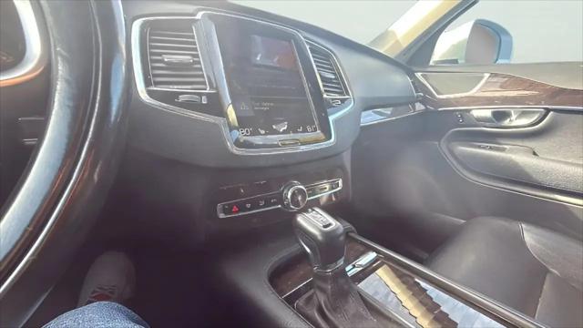 2016 Volvo XC90 T6 Momentum