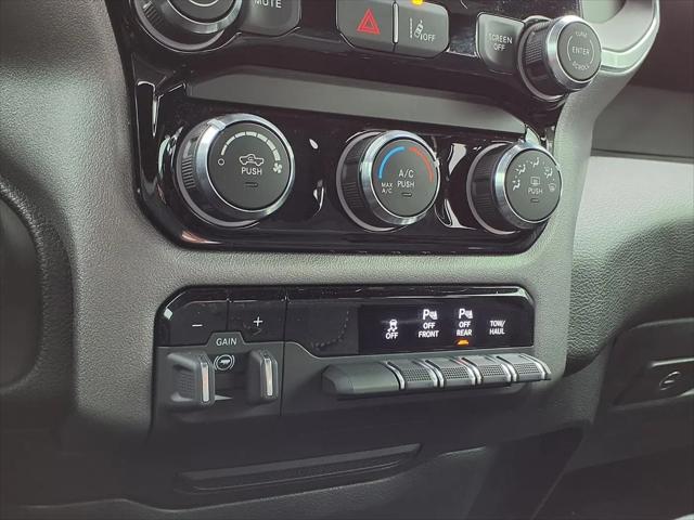 2025 Ram 1500 Big Horn Crew Cab 4x4 57 Box