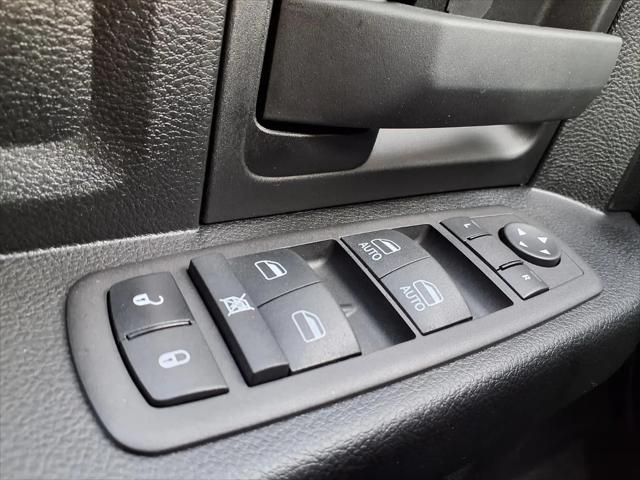 2024 Ram 1500 Classic Tradesman Crew Cab 4x4 5'7" Box