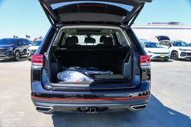 2026 Volkswagen Atlas SE with Technology