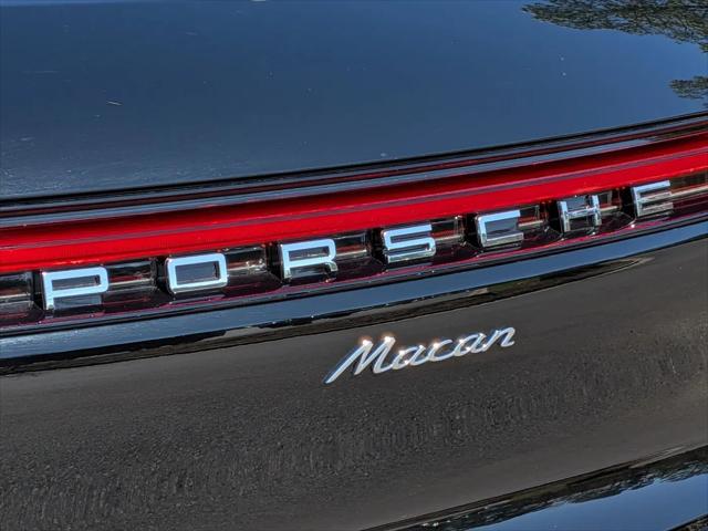 2026 Porsche Macan Macan