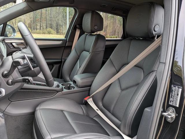 2026 Porsche Macan T