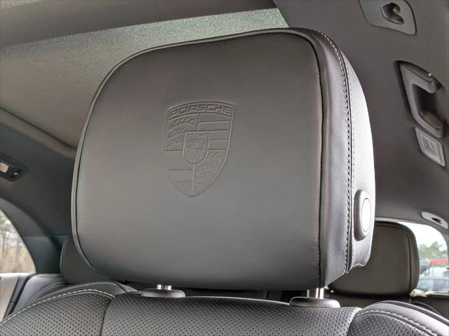 2026 Porsche Macan T