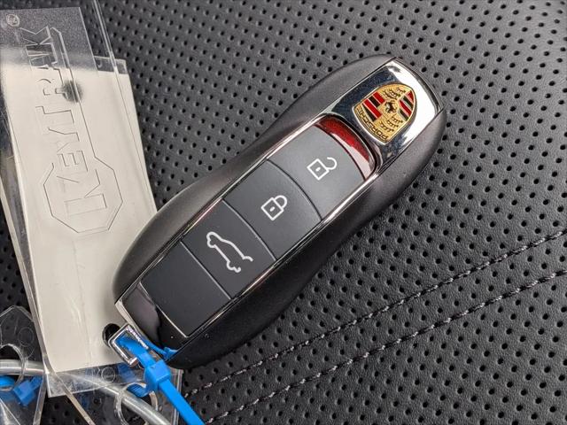 2026 Porsche Macan T