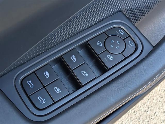 2025 Porsche Macan Electric Turbo