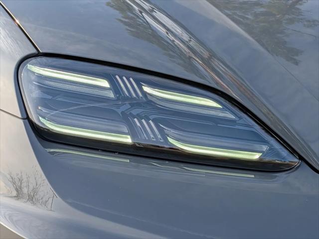 2025 Porsche Macan Electric Turbo