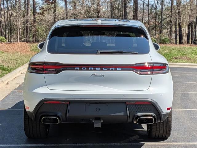 2026 Porsche Macan Macan