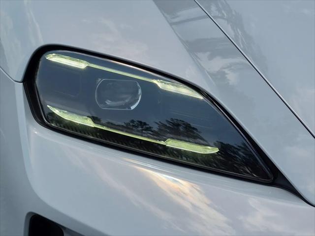 2026 Porsche Taycan Taycan
