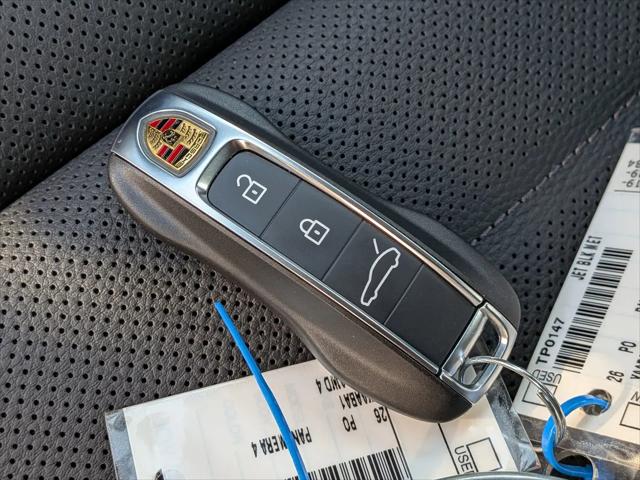 2026 Porsche Panamera 4