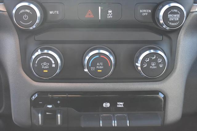 2024 Ram 3500 Big Horn Crew Cab 4x4 8' Box