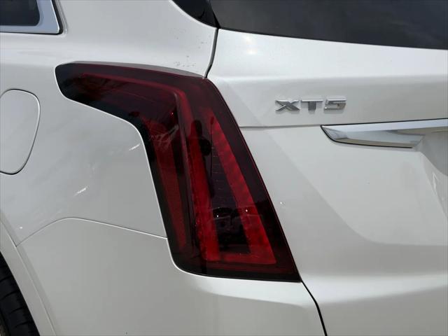 2026 Cadillac XT5 Premium Luxury FWD
