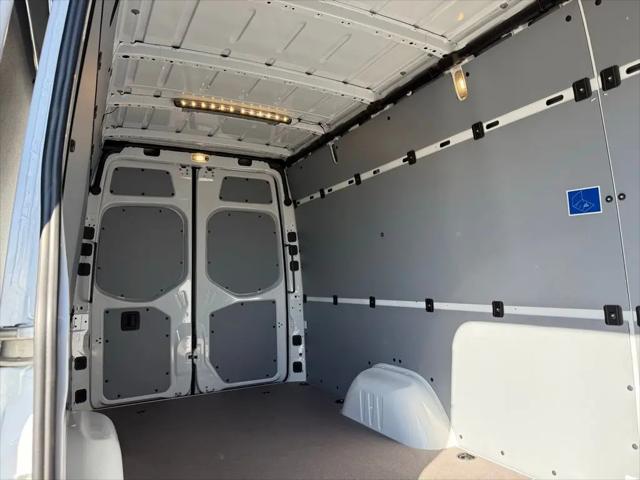 2026 Mercedes-Benz Sprinter 2500 High Roof 4-Cyl Diesel HO