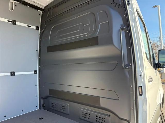 2026 Mercedes-Benz Sprinter 2500 High Roof 4-Cyl Diesel HO