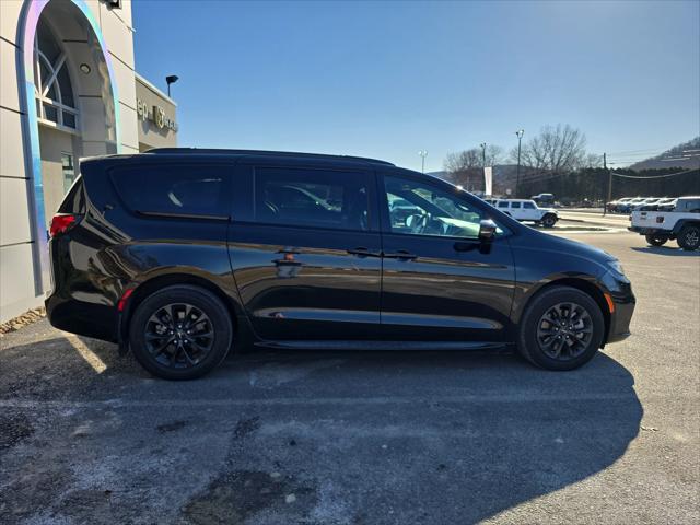 2021 Chrysler Pacifica Touring L AWD 2021 Chrysler Pacifica Touring L AWD