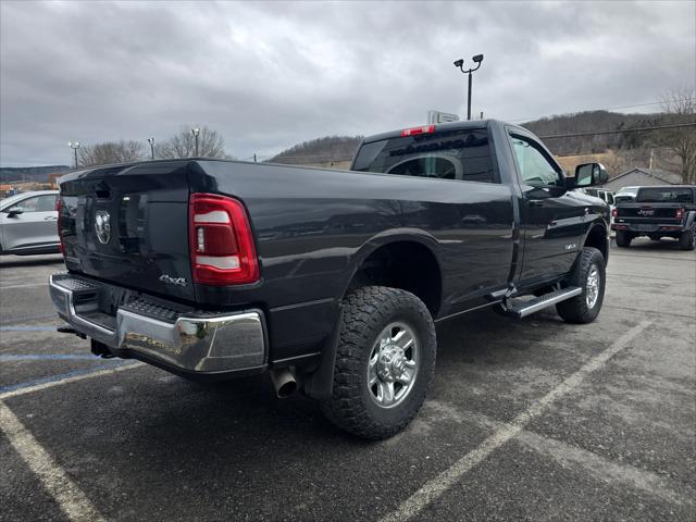 2021 RAM 3500 Big Horn Regular Cab 4x4 8 Box