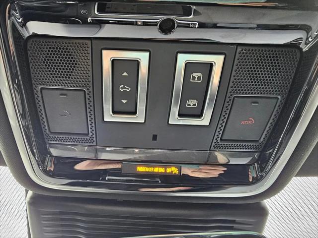 2022 Land Rover Range Rover Velar P250 R-Dynamic S