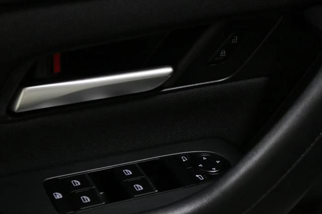 2024 Mazda X-90 3.3 Turbo Select