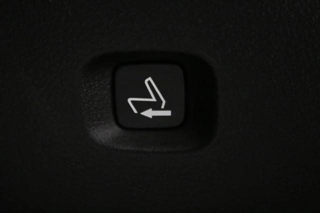 2024 Mazda X-90 3.3 Turbo Select