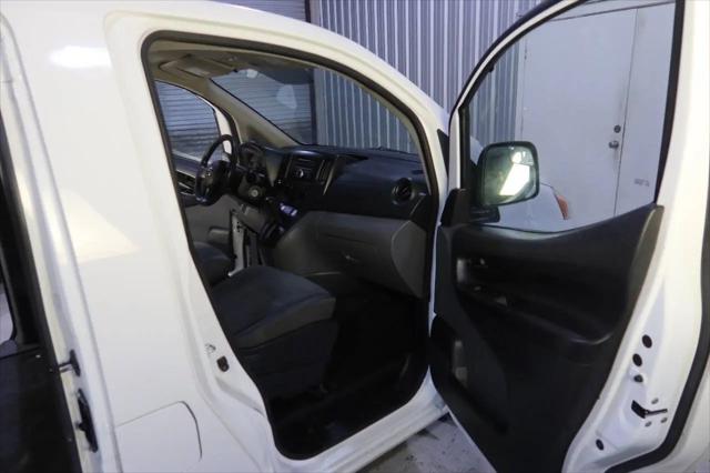 2017 Nissan NV200 S
