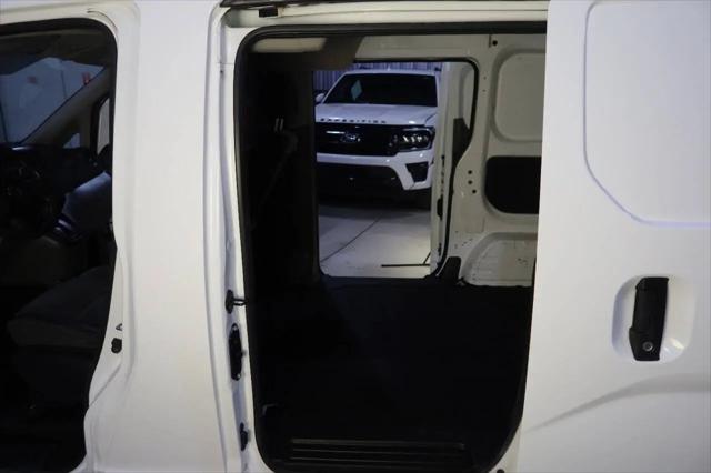 2017 Nissan NV200 S
