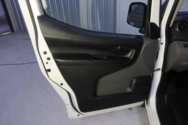2017 Nissan NV200 S
