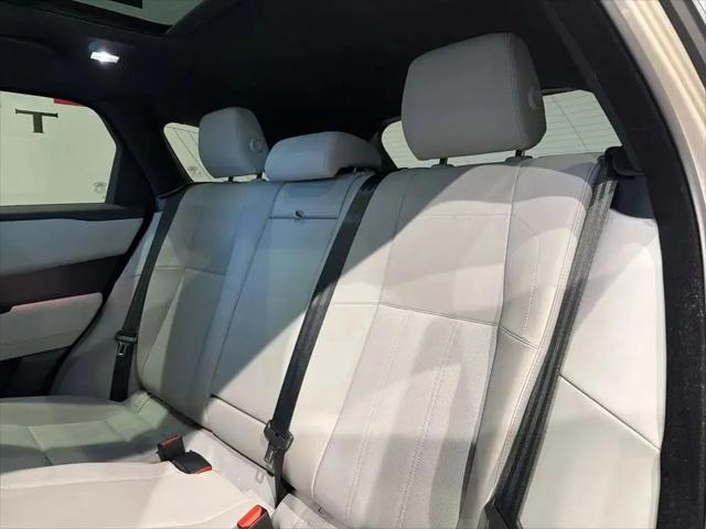 2026 Land Rover Range Rover Velar P250 Dynamic SE