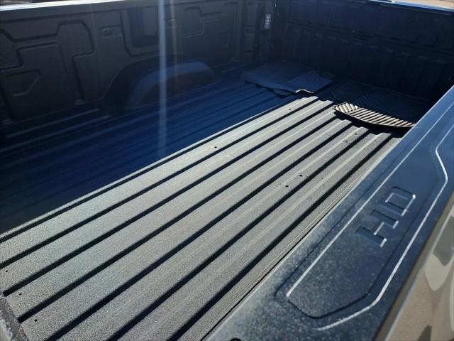 2025 Chevrolet Silverado 3500HD Crew Cab, Long Bed, LTZ Dual Rear Wheel, 4WD
