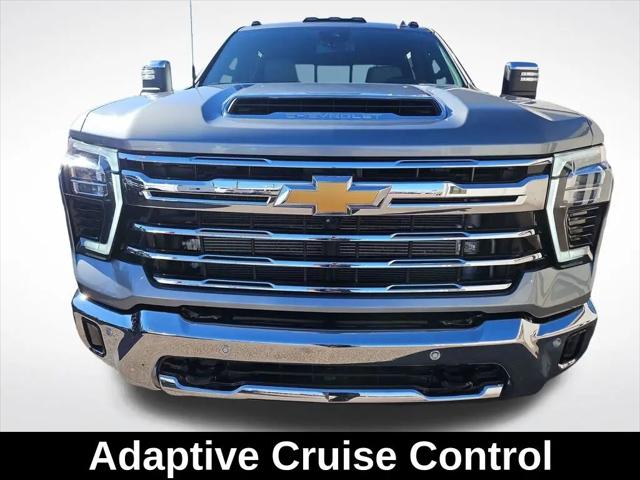 2025 Chevrolet Silverado 3500HD Crew Cab, Long Bed, LTZ Dual Rear Wheel, 4WD