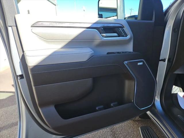 2025 Chevrolet Silverado 3500HD Crew Cab, Long Bed, LTZ Dual Rear Wheel, 4WD