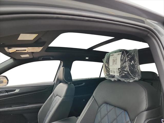 2026 Volkswagen Atlas Cross Sport SEL Premium R-Line