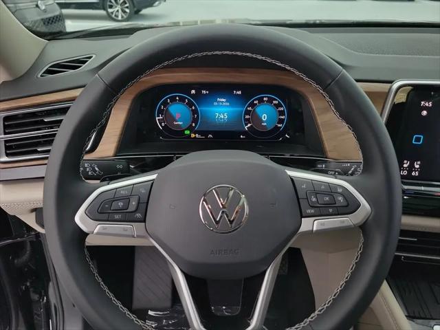 2026 Volkswagen Atlas SE with Technology